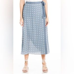 136.-Red& Blue Max Studio Midi/maxi skirt Geometric Multicolor prints